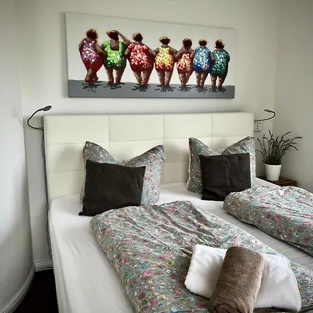 Ferienhaus-sliminde-by-seeblick-ferien-direkte-wasserlage-e-ladesaeule-sauna *